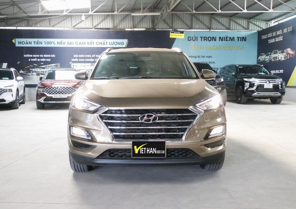 Hyundai Tucson 2.0 AT bản thiếu 2021 màu ghi vàng chỉ 786 triệu